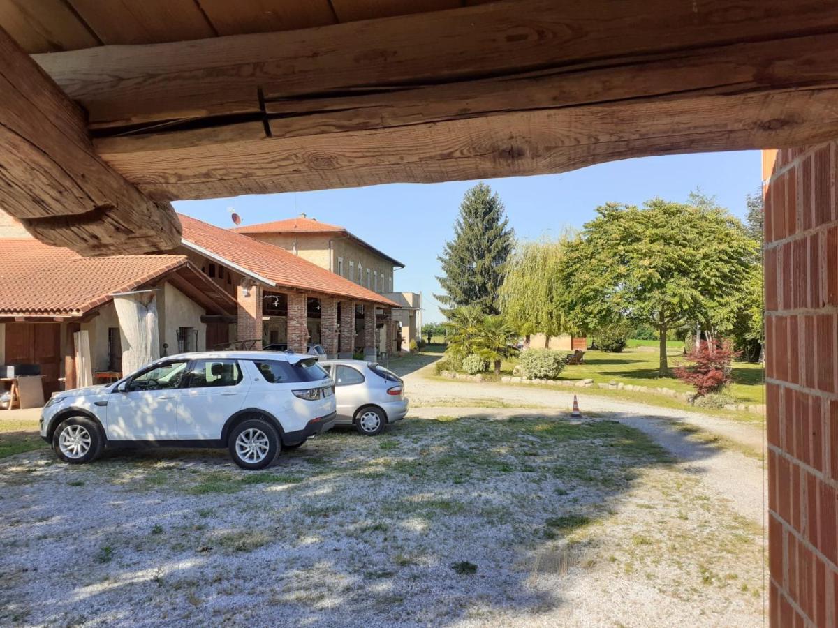 B&B Cascina Dell'Eco Busca Exteriör bild